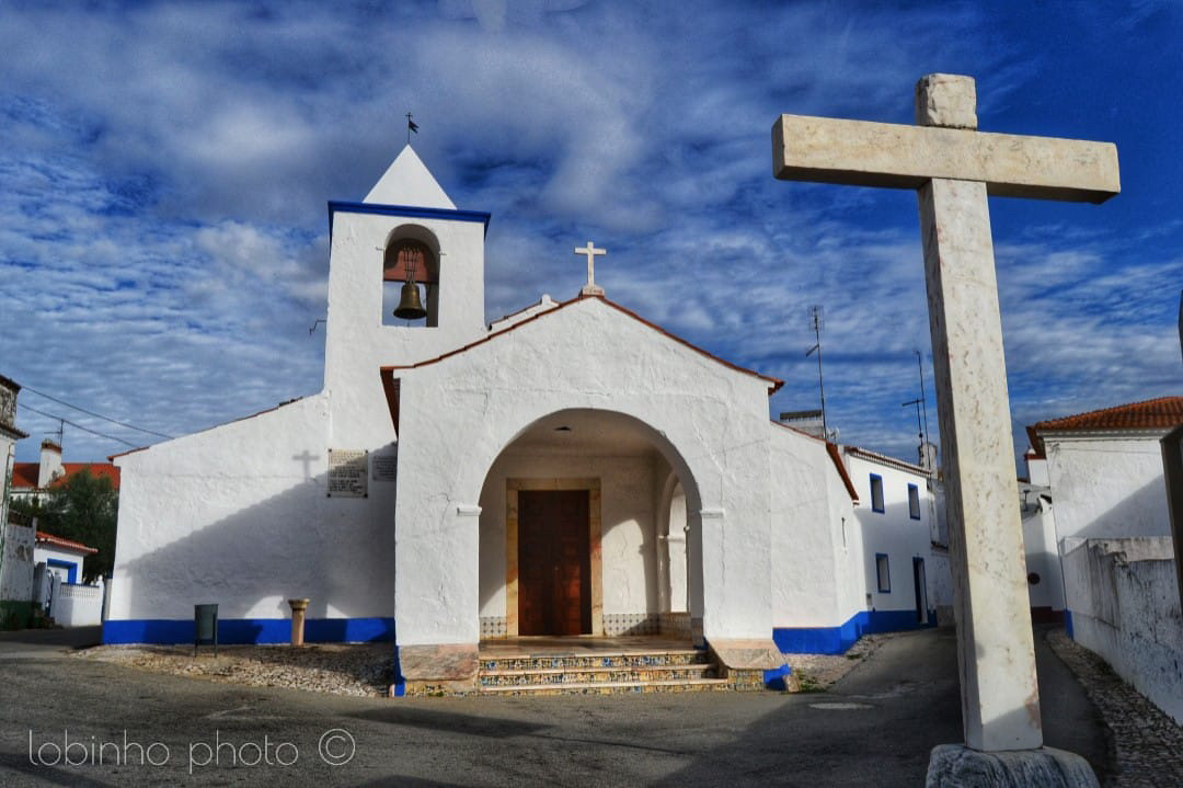 Igreja Paroquial de São Tiago de Rio de Moinhos